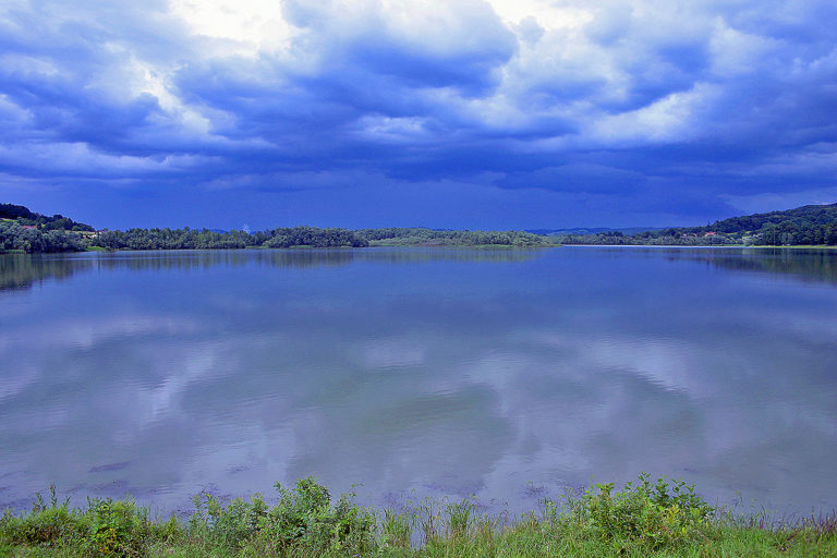 Ledavsko jezero