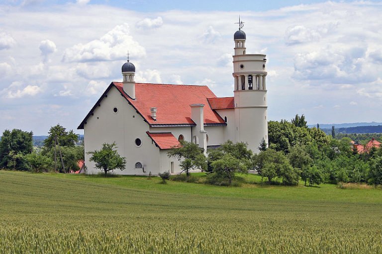 800px Cerkev Gospodovega vnebohoda Bogojina1