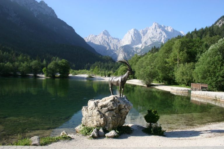 9 jezero jasna