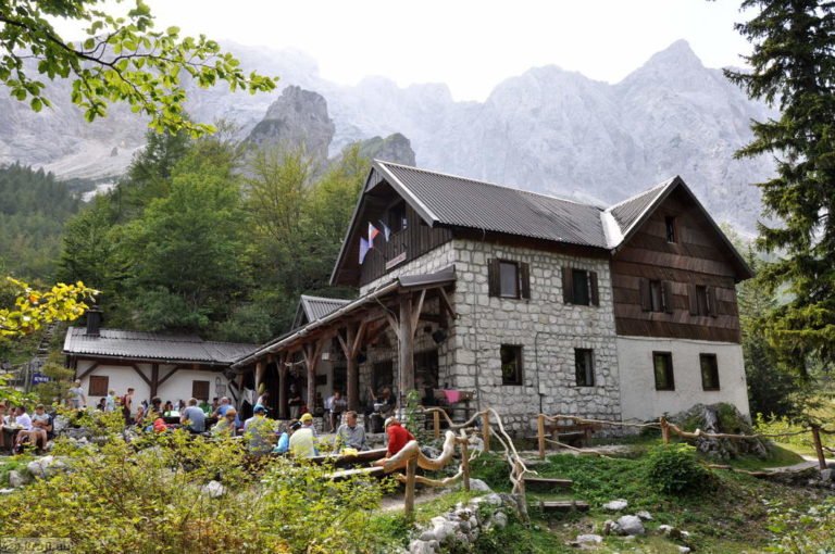 Frischaufov dom na Okrešlju (1378 m)