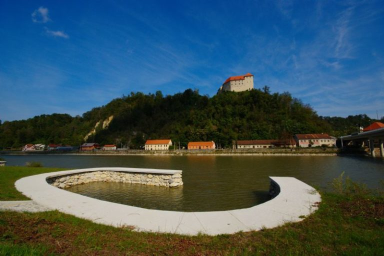 Pogled na brestaniški grad