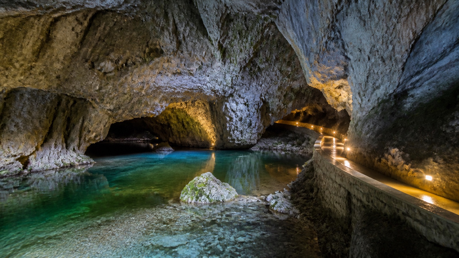 Planina Cave
