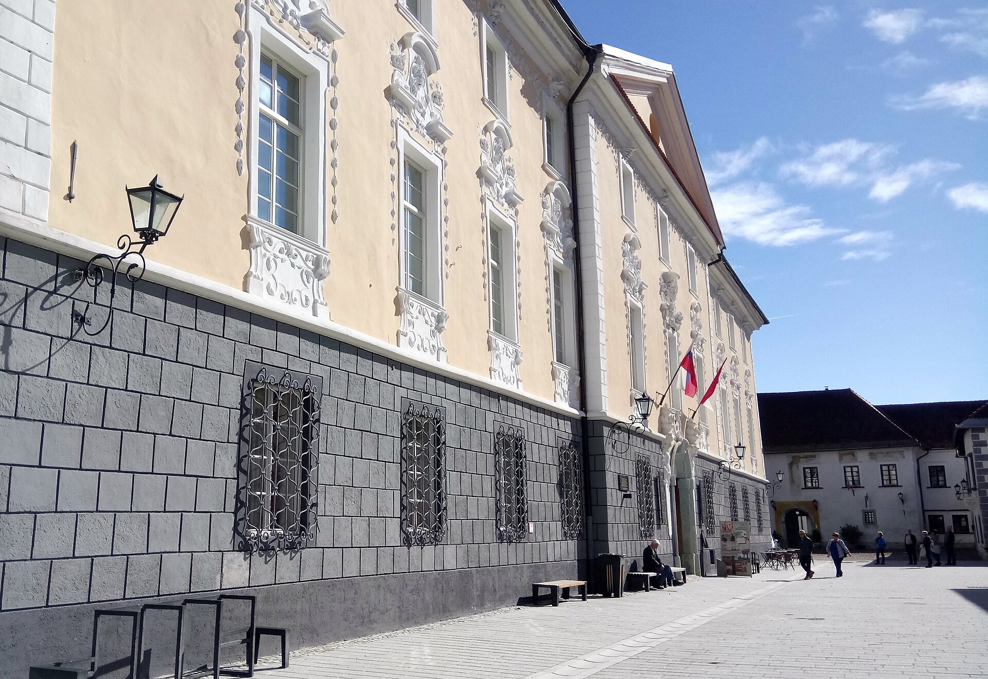 Museo dell’apicoltura di Radovljica: arnie dipinte e vita delle api