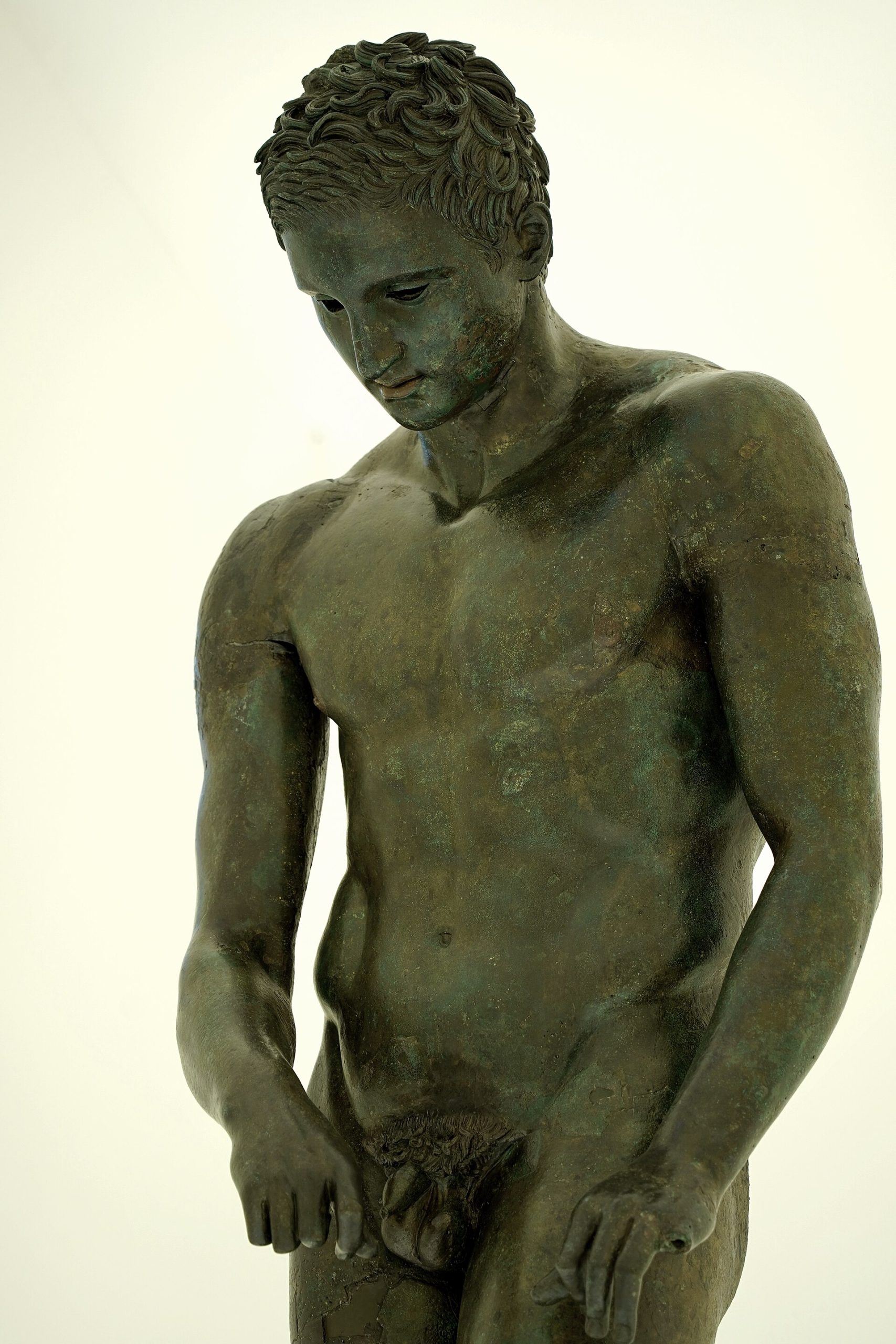 Bronzestatue des kroatischen Apoxyomenos